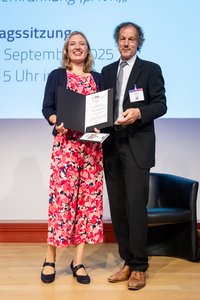 Dr. Antje Lübken Dr. Antje Lübken