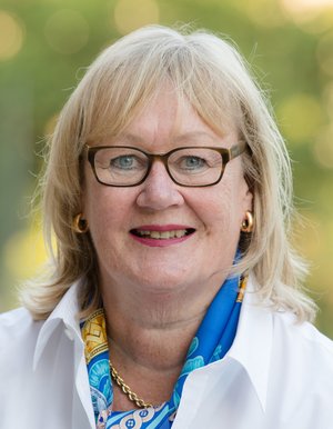 Dr. med. Anne Hinrichs, MBA